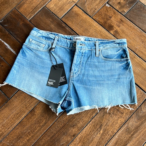 Paige made in USA 🇺🇸 EMMITT short size 29 jeans destructed shorts